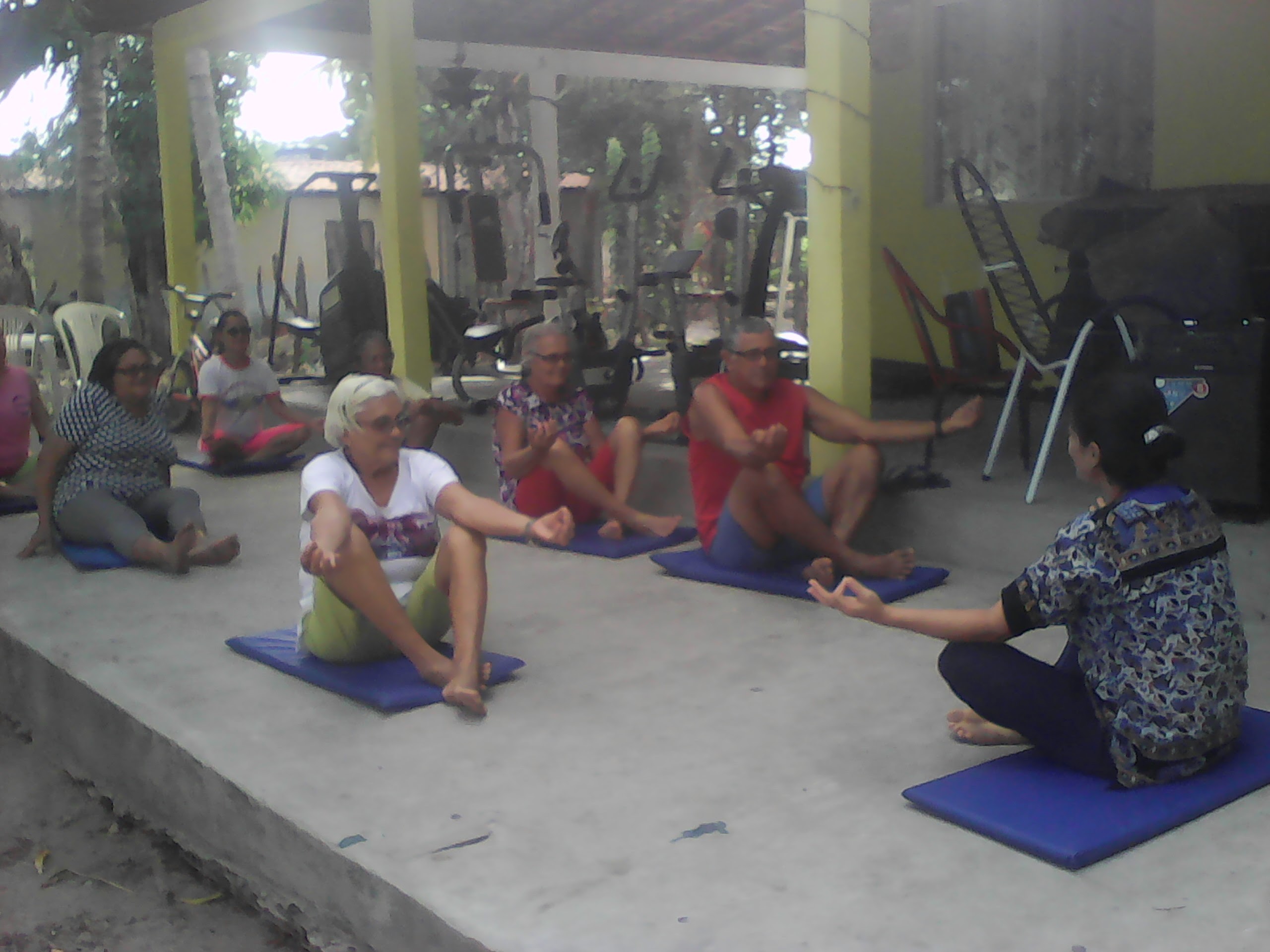 Prática de yoga no povoado de Sobradinho Maranhão 2015