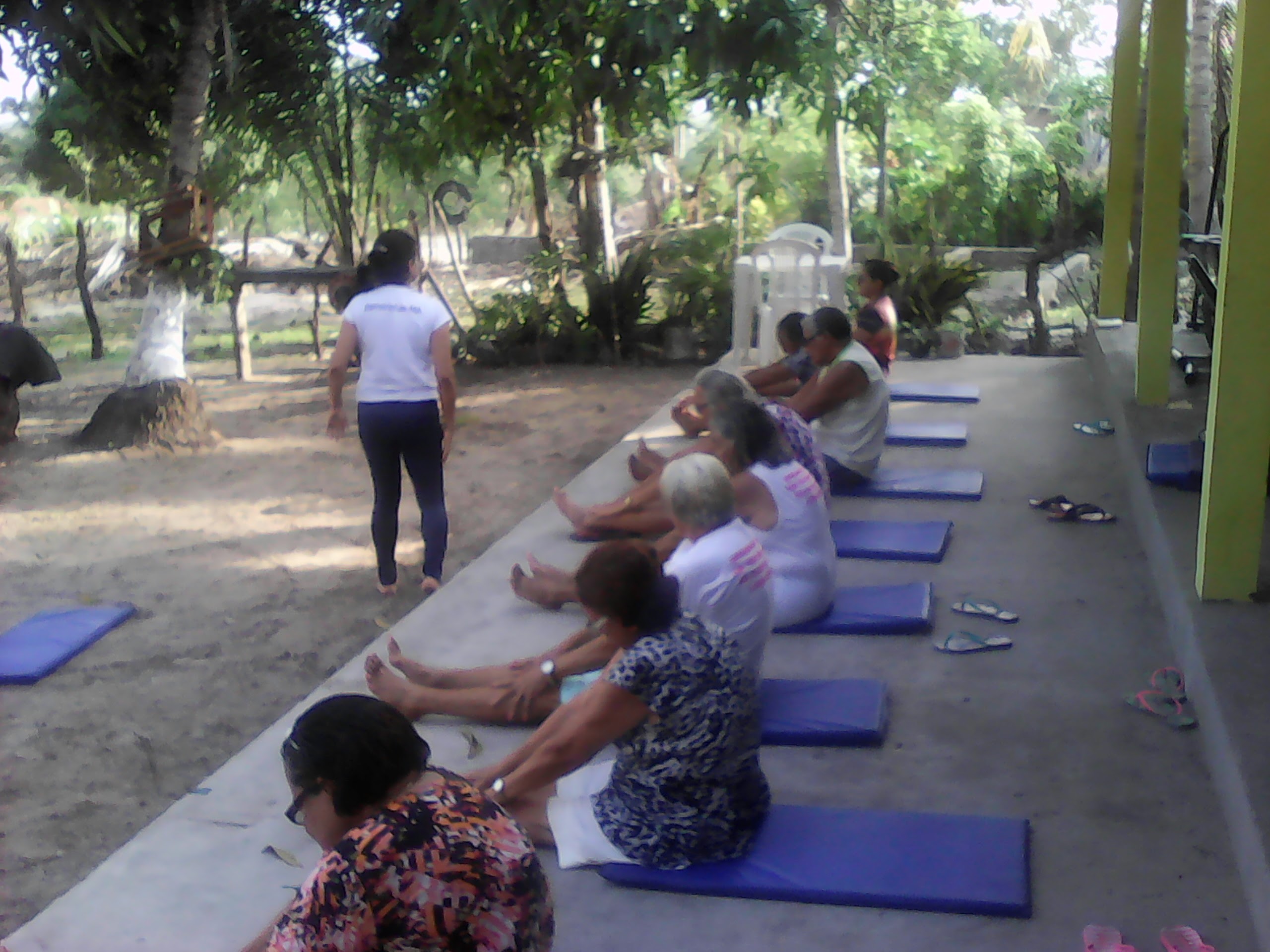 Prática de yoga no povoado de Sobradinho Maranhão 2015