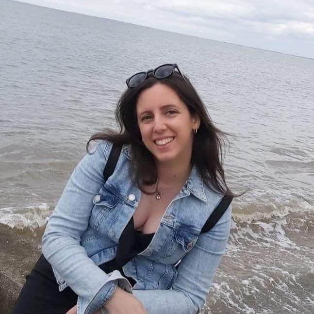 Aqui, Dan Dronacharya compartilha escrita, consciência e práticas de presença.